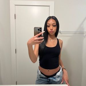 Meet your Posher, Selina